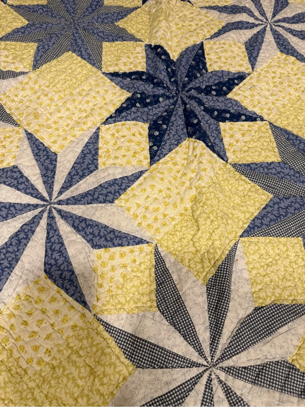Vintage Handmade Star Patchwork Quilt in Blue and Green 84 x 98